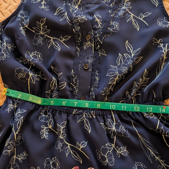 Apt 9 tie waist dress. Petite medium - Picture 5 of 6